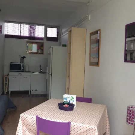 아파트 Pavillons Pierre 생제르맹 앙 레